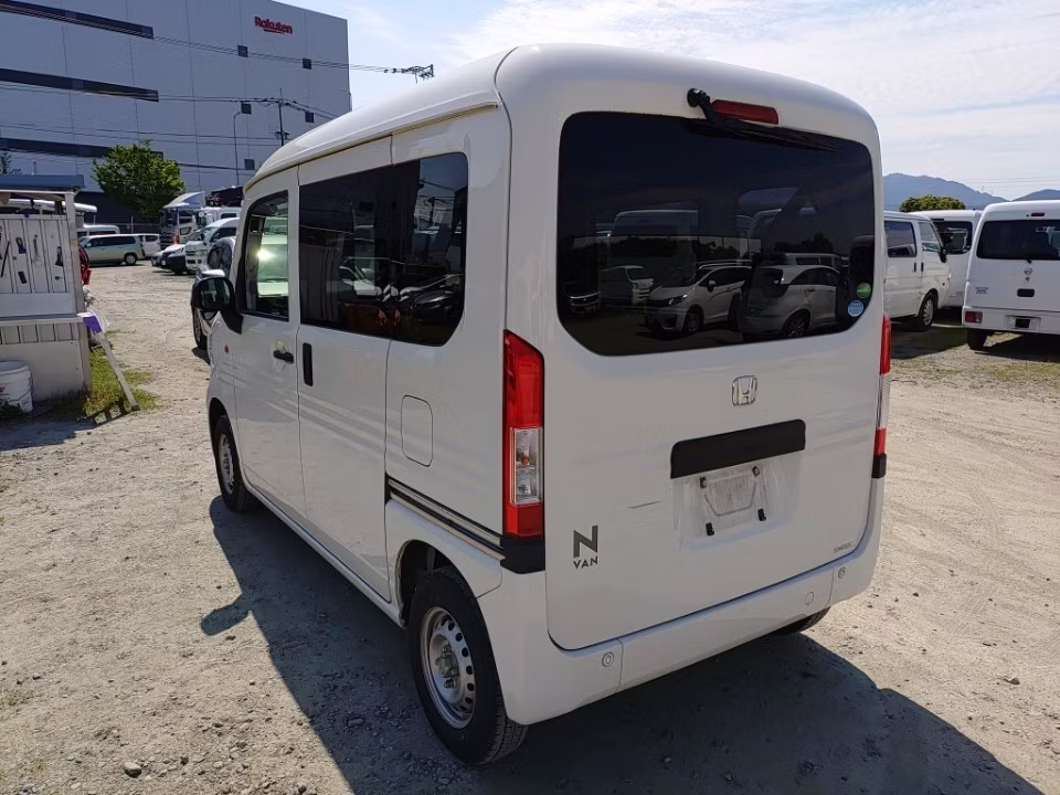 HONDA N-VAN