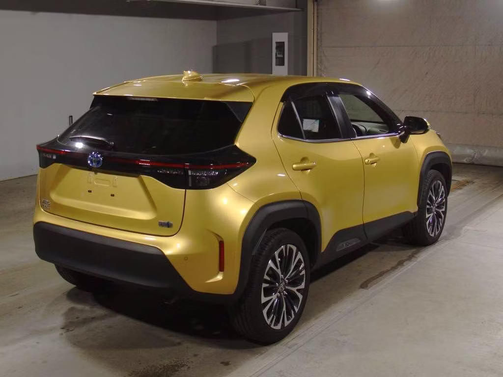 TOYOTA YARIS CROSS