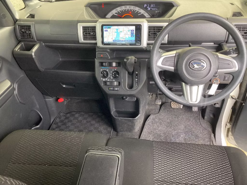 DAIHATSU WAKE