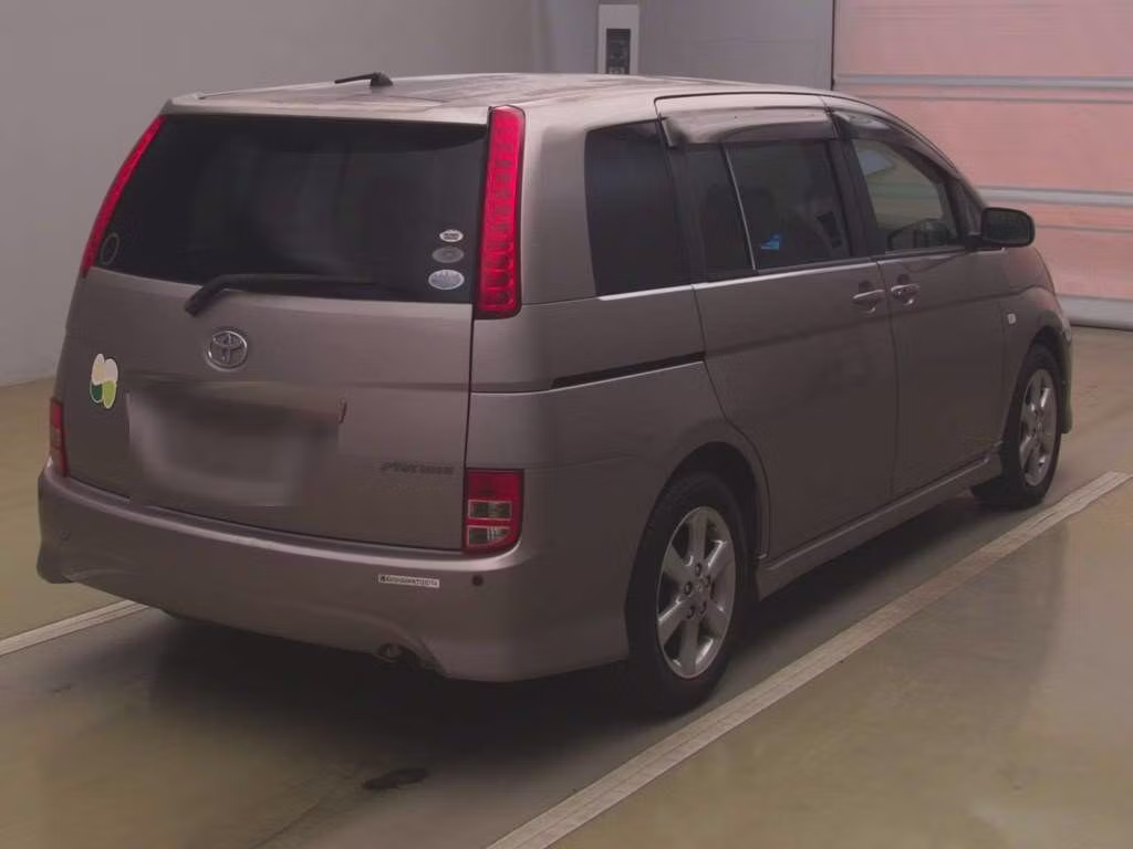 TOYOTA ISIS