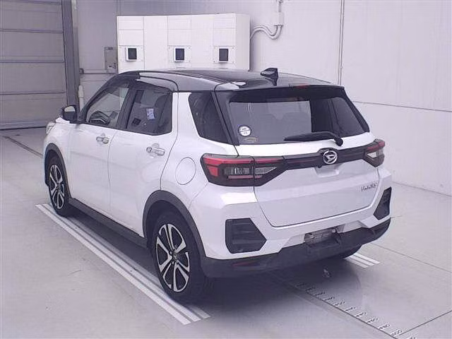 DAIHATSU ROCKY