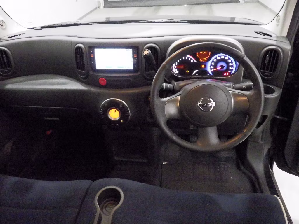 NISSAN CUBE