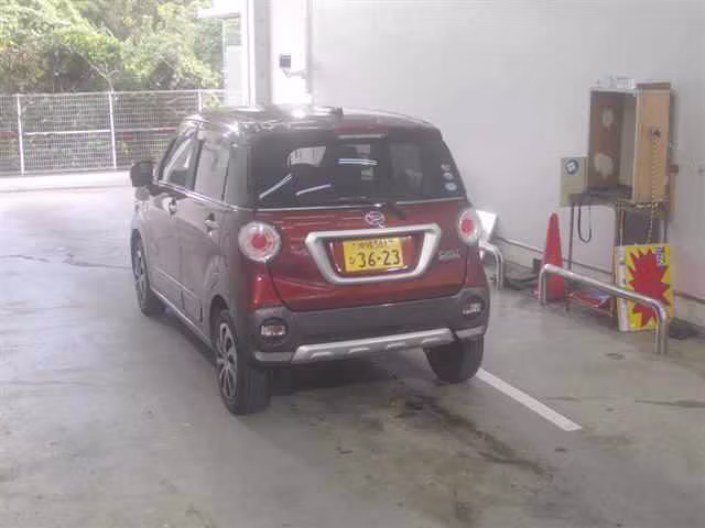 DAIHATSU CAST