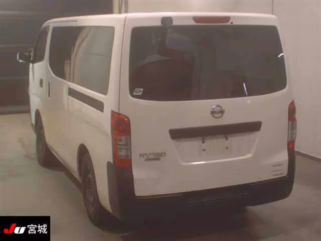 NISSAN NV350 CARAVAN