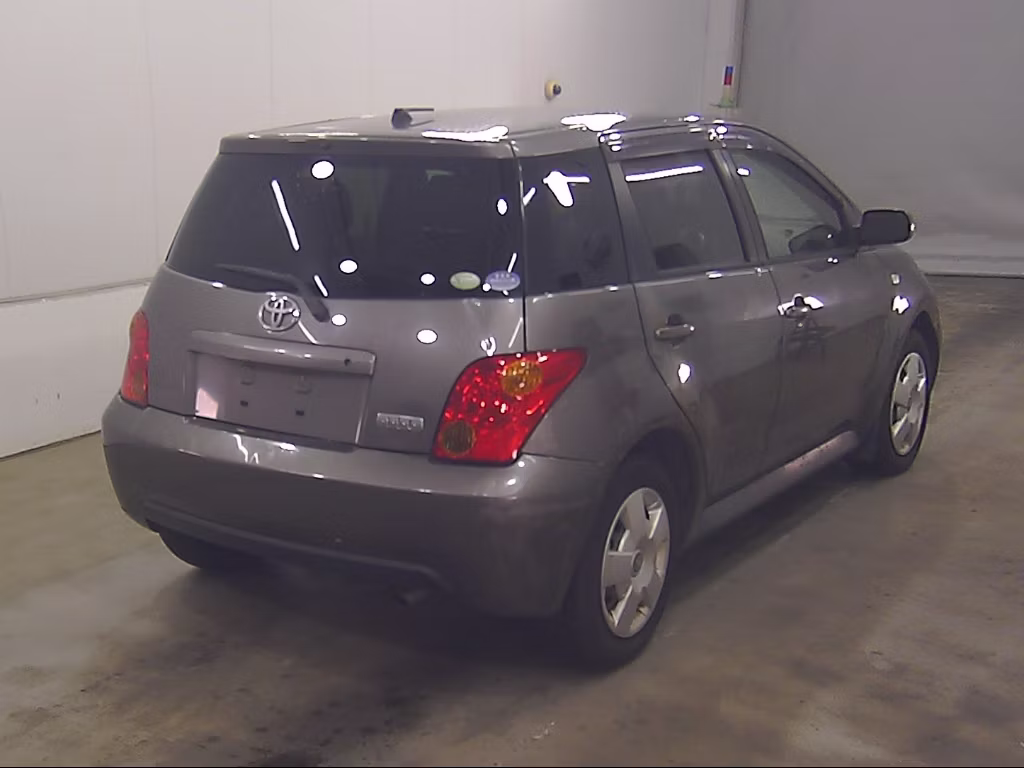 TOYOTA IST