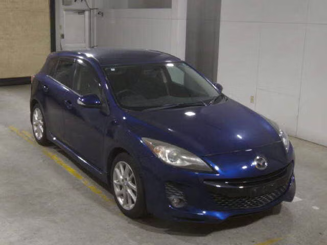 MAZDA AXELA