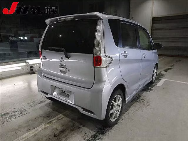 MITSUBISHI EK CUSTOM