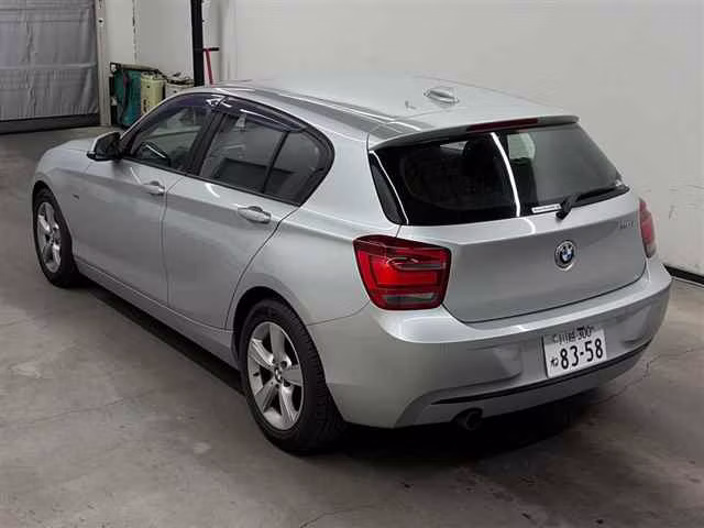 BMW 1-SERIES