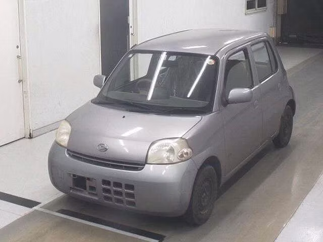 DAIHATSU ESSE