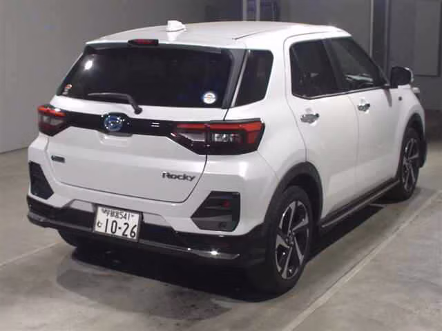 DAIHATSU ROCKY