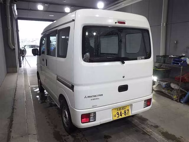 MITSUBISHI MINICAB