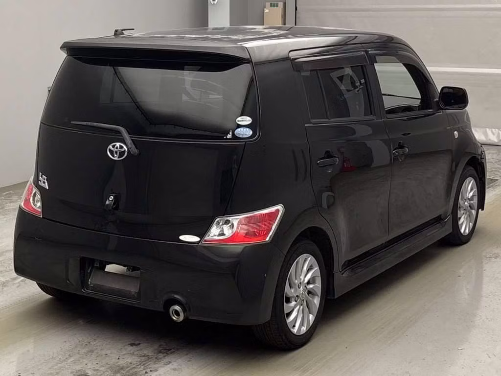 TOYOTA BB