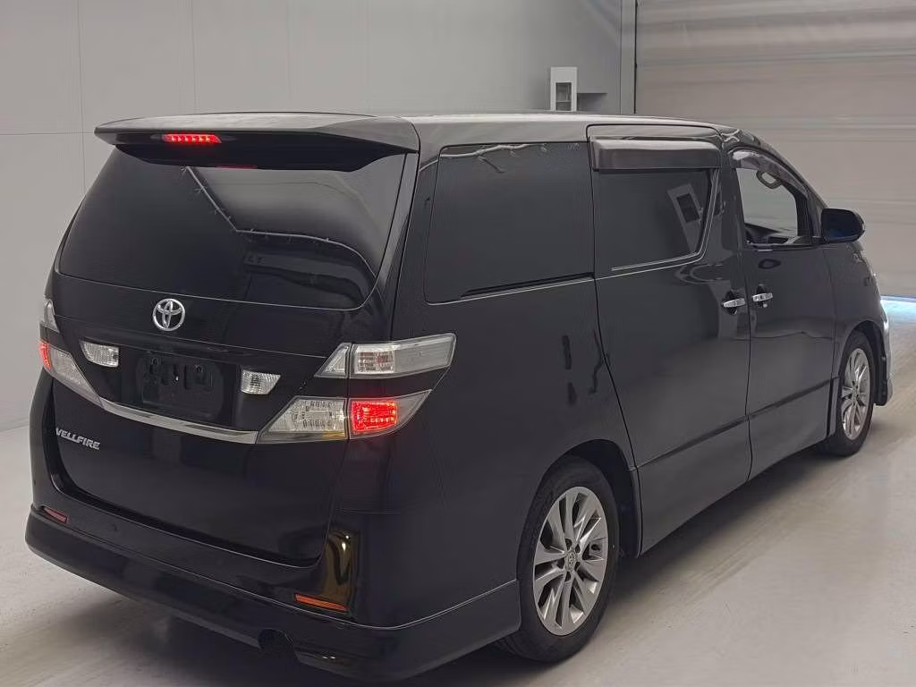TOYOTA VELLFIRE