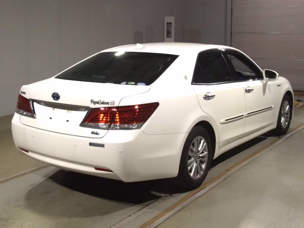 TOYOTA CROWN