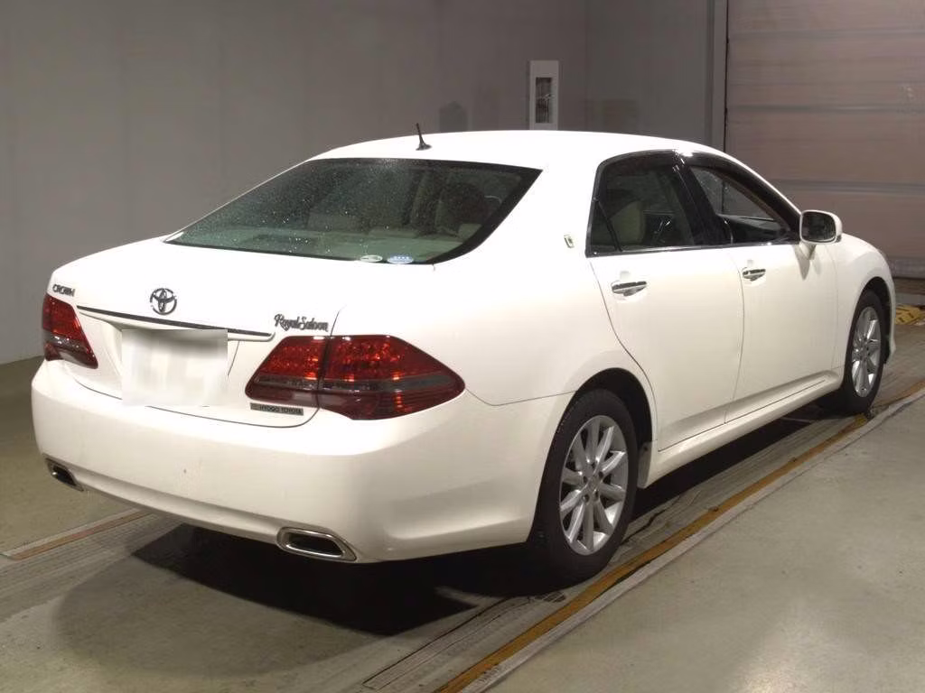 TOYOTA CROWN