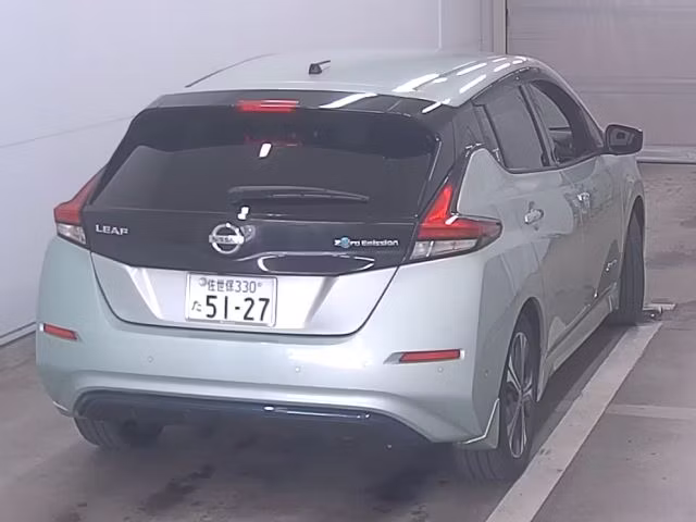 NISSAN LEAF