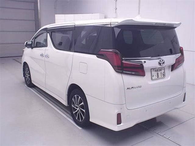 TOYOTA ALPHARD