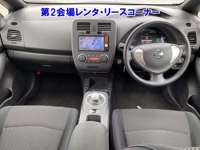 NISSAN LEAF