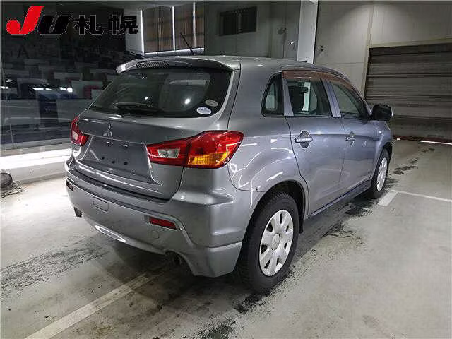 MITSUBISHI RVR