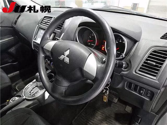MITSUBISHI RVR