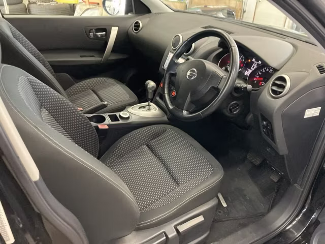 NISSAN DUALIS