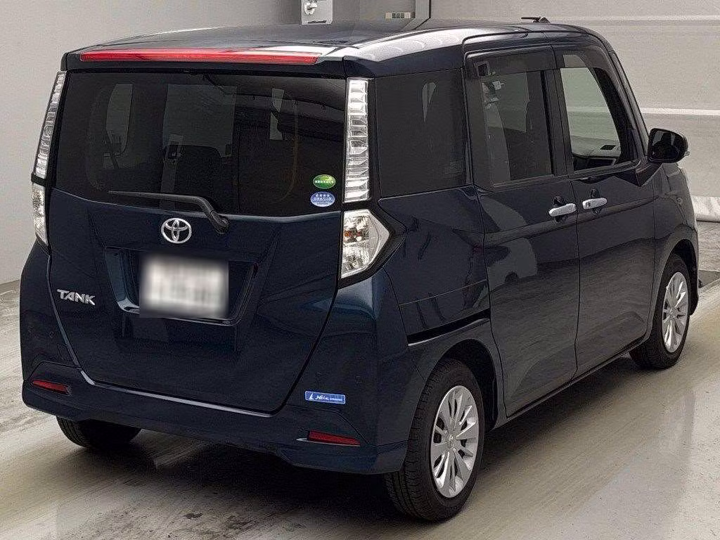 TOYOTA TANK