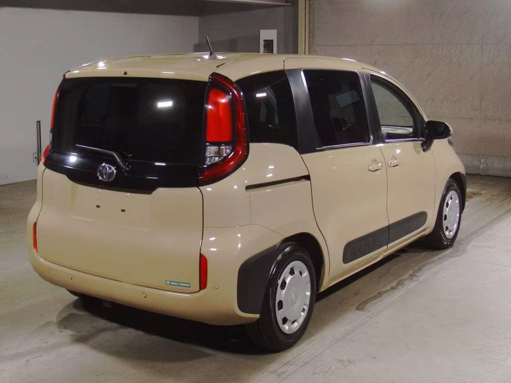 TOYOTA SIENTA