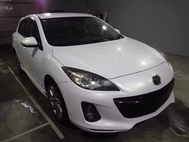 MAZDA AXELA