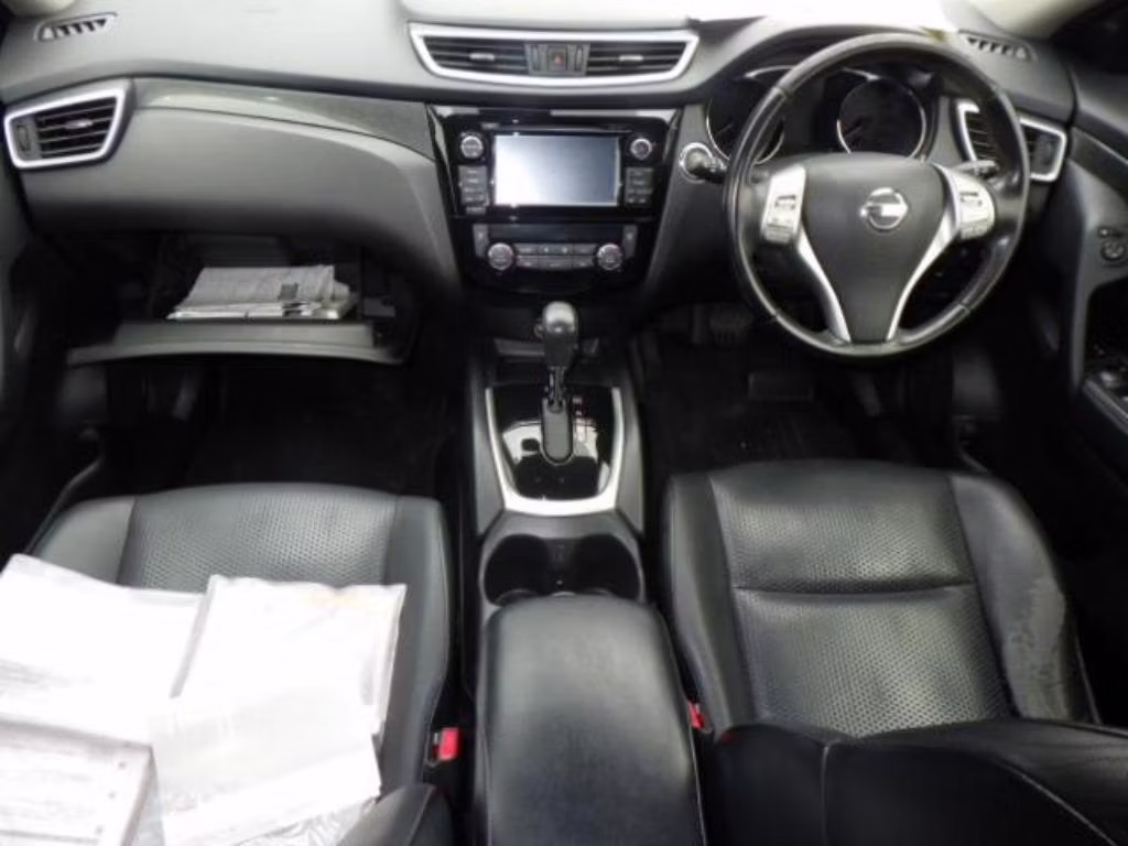 NISSAN X-TRAIL