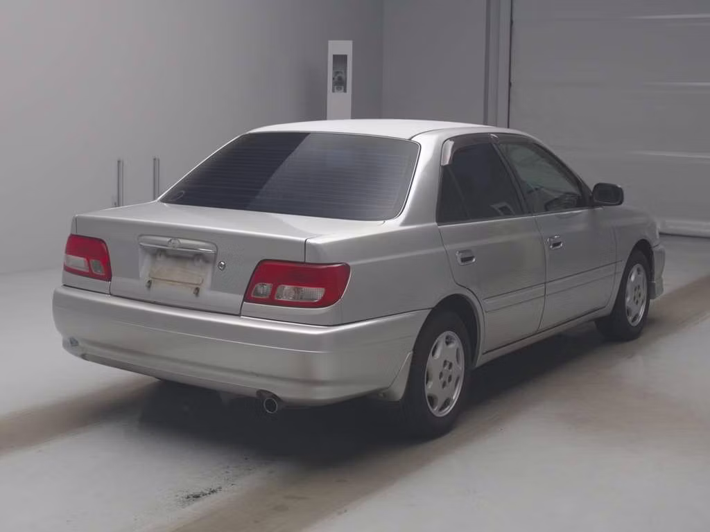 TOYOTA CARINA