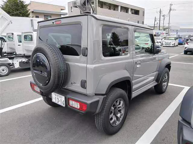 SUZUKI JIMNY SIERRA