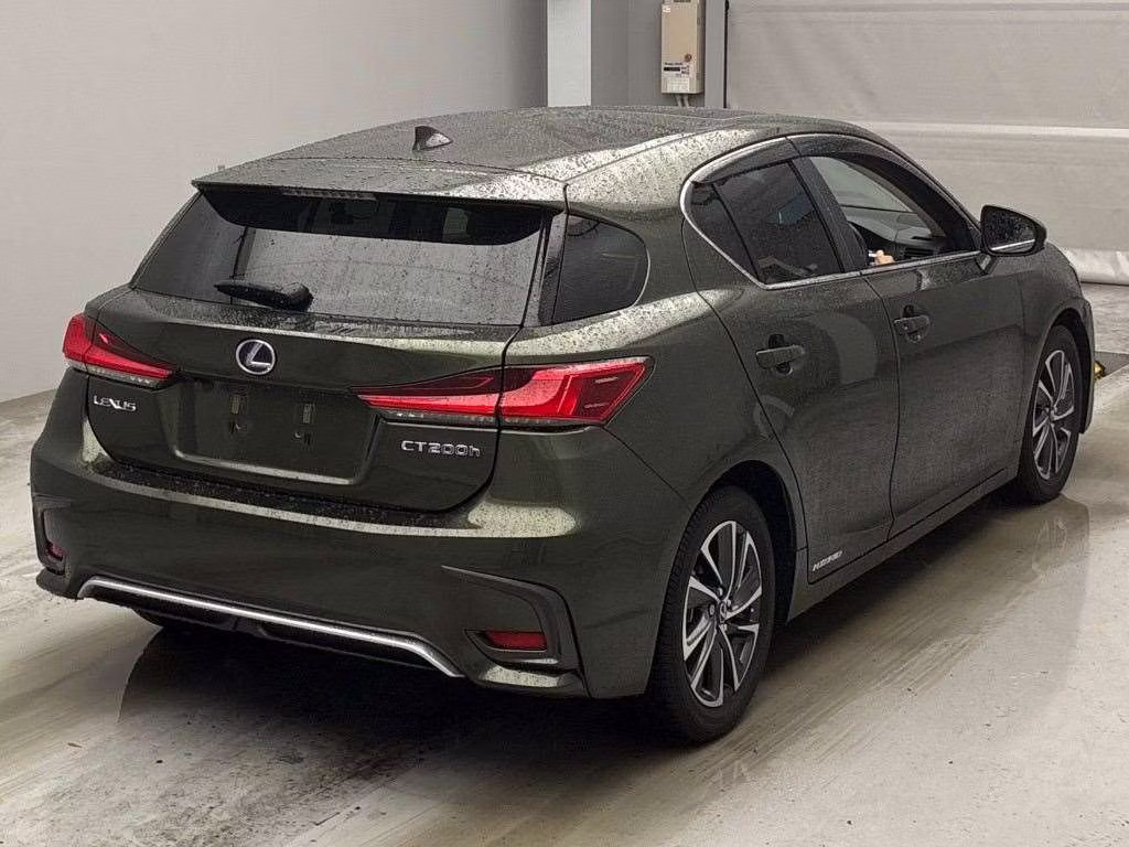 LEXUS CT200H