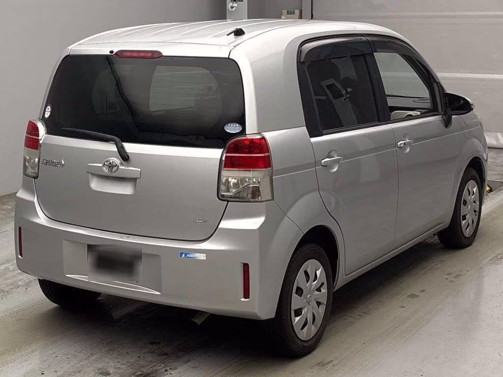 TOYOTA SPADE