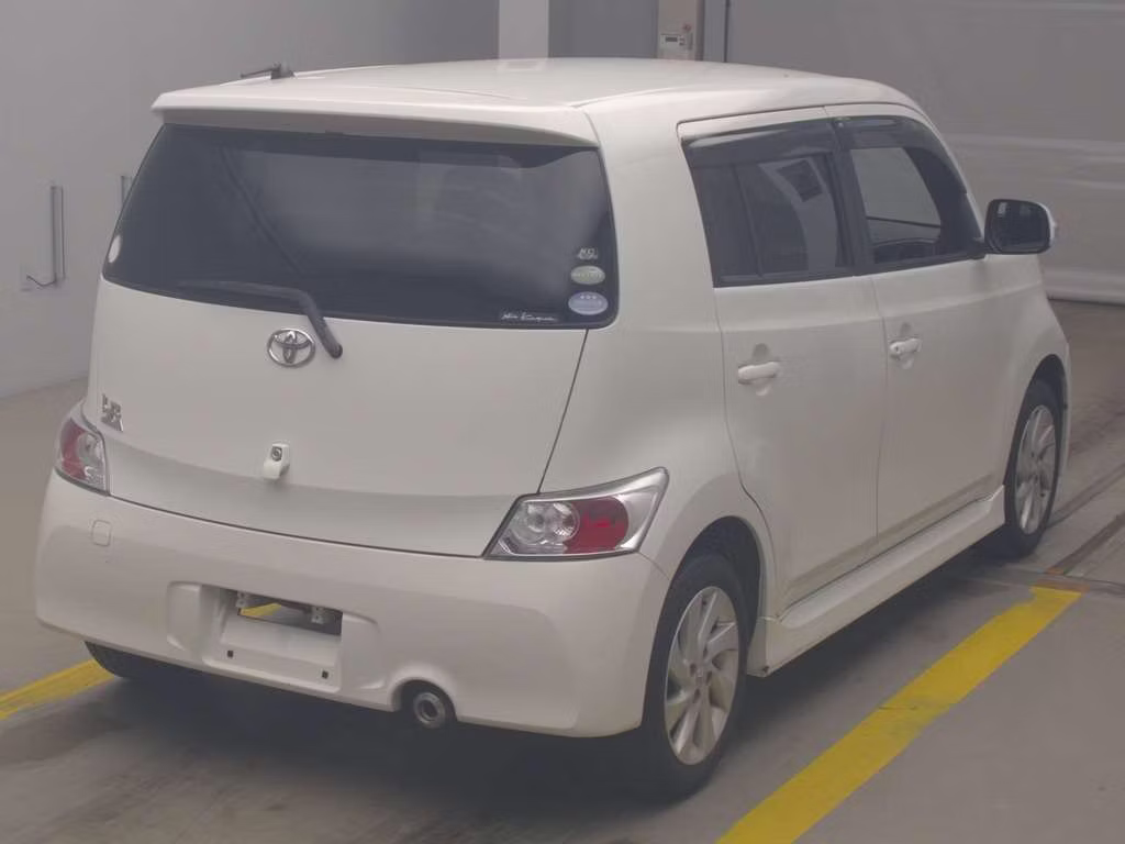 TOYOTA BB