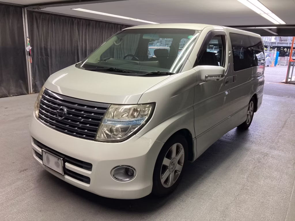 NISSAN ELGRAND