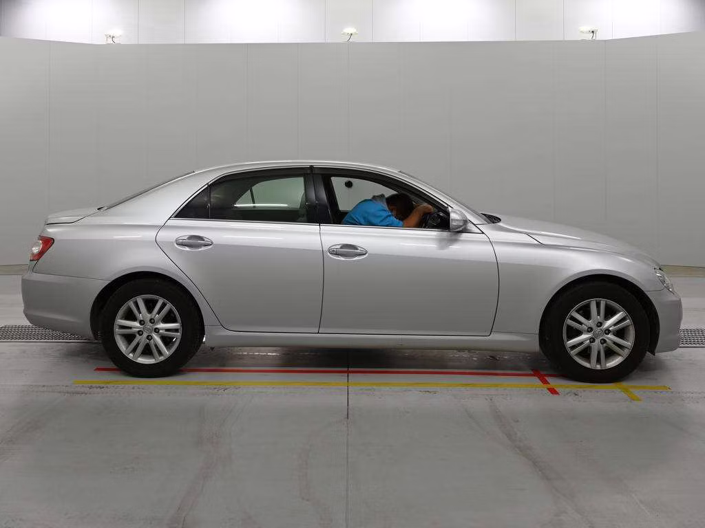 TOYOTA MARK X