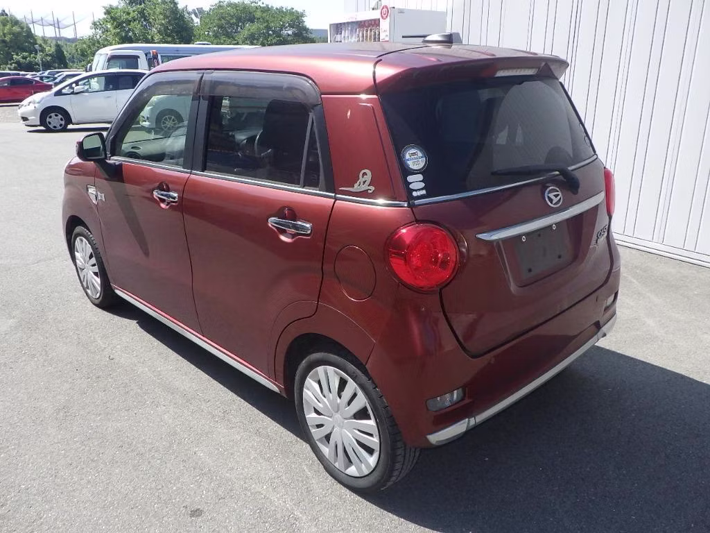 DAIHATSU CAST