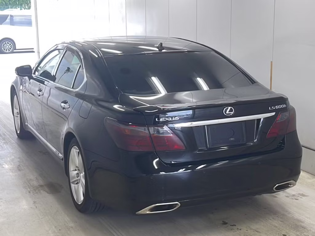 LEXUS LS600H
