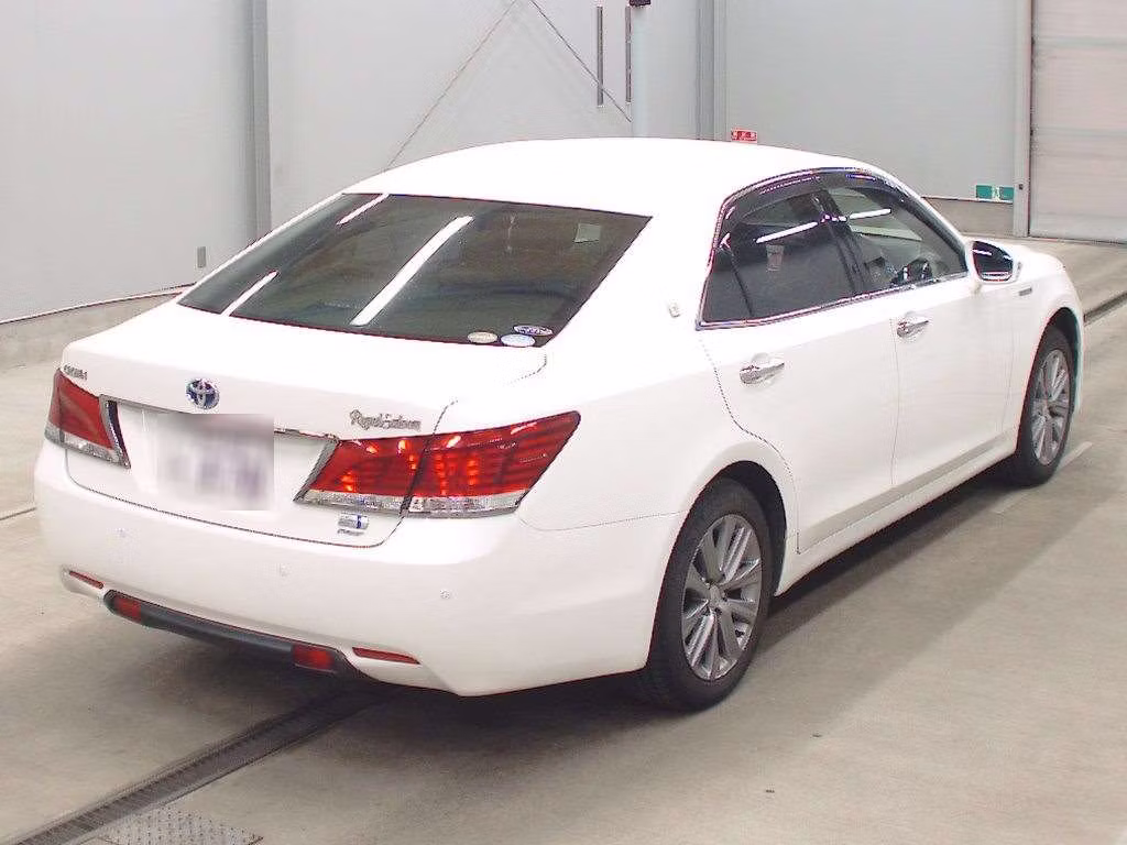 TOYOTA CROWN