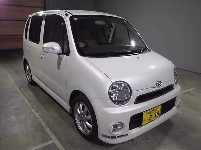DAIHATSU MOVE LATTE