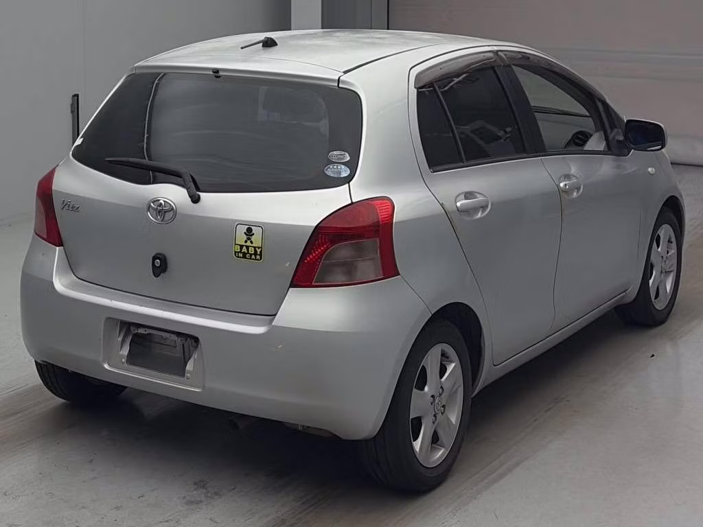 TOYOTA VITZ