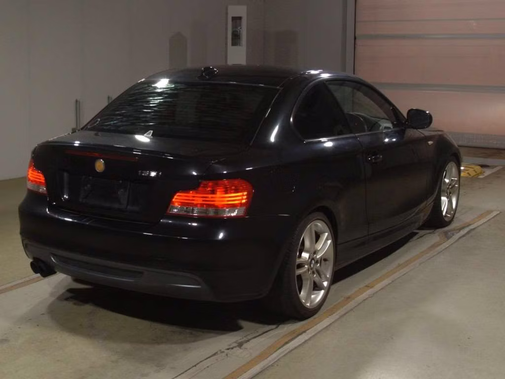 BMW 1-SERIES
