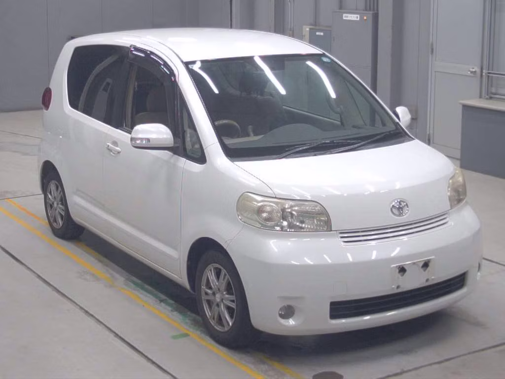 TOYOTA PORTE