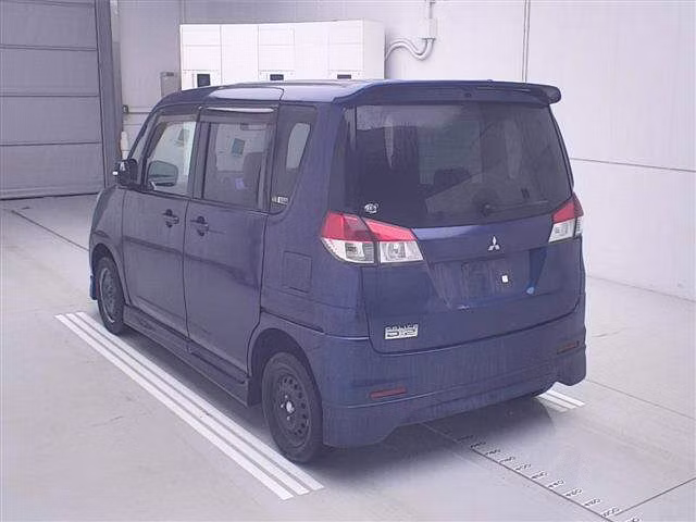MITSUBISHI DELICA D:2