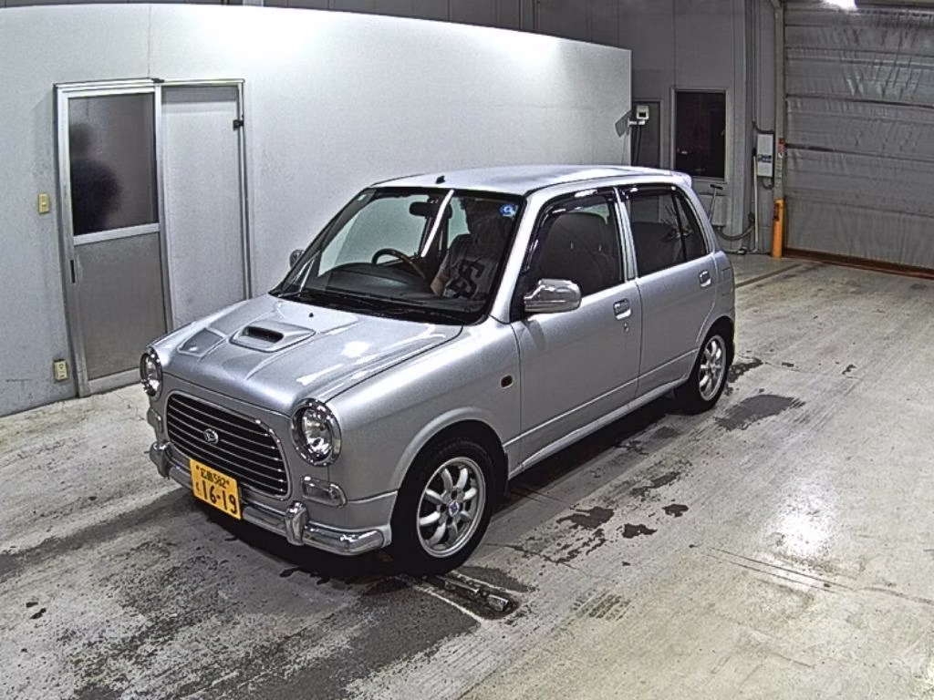 DAIHATSU MIRA GINO