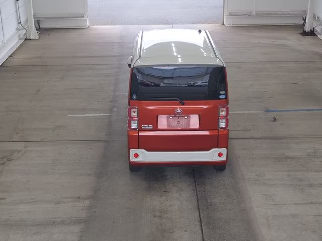 TOYOTA PIXIS MEGA