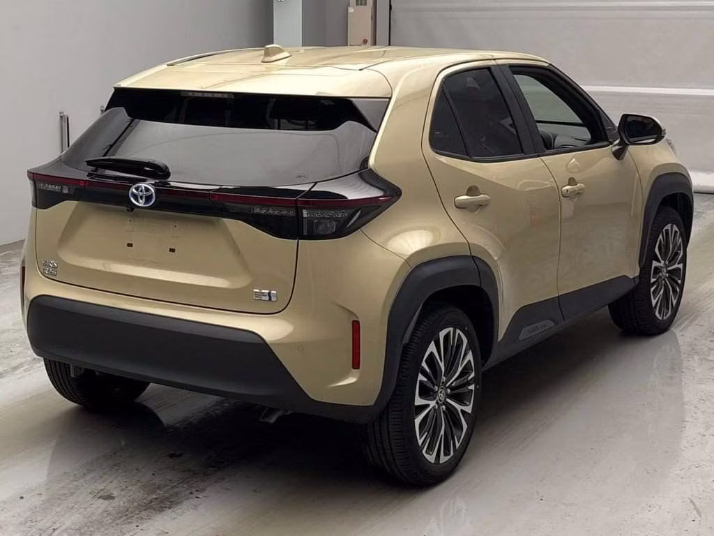 TOYOTA YARIS CROSS