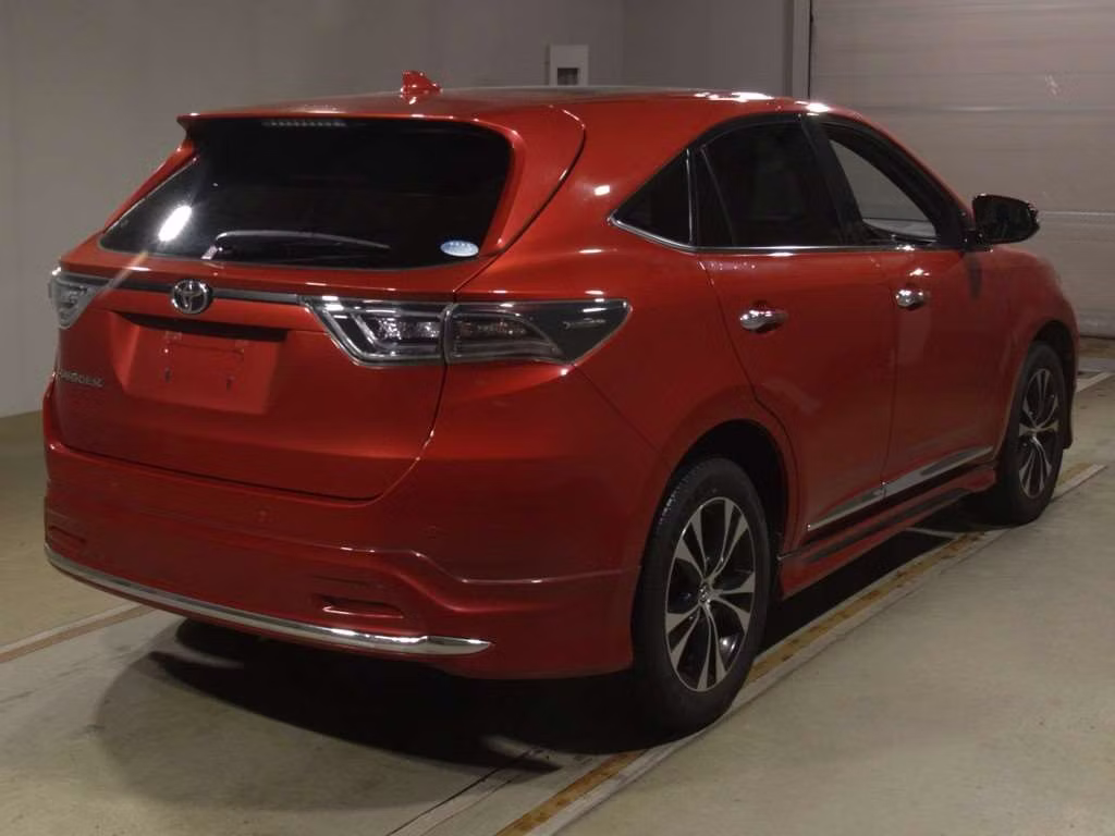 TOYOTA HARRIER