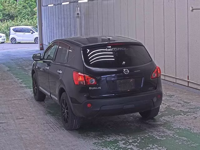NISSAN DUALIS