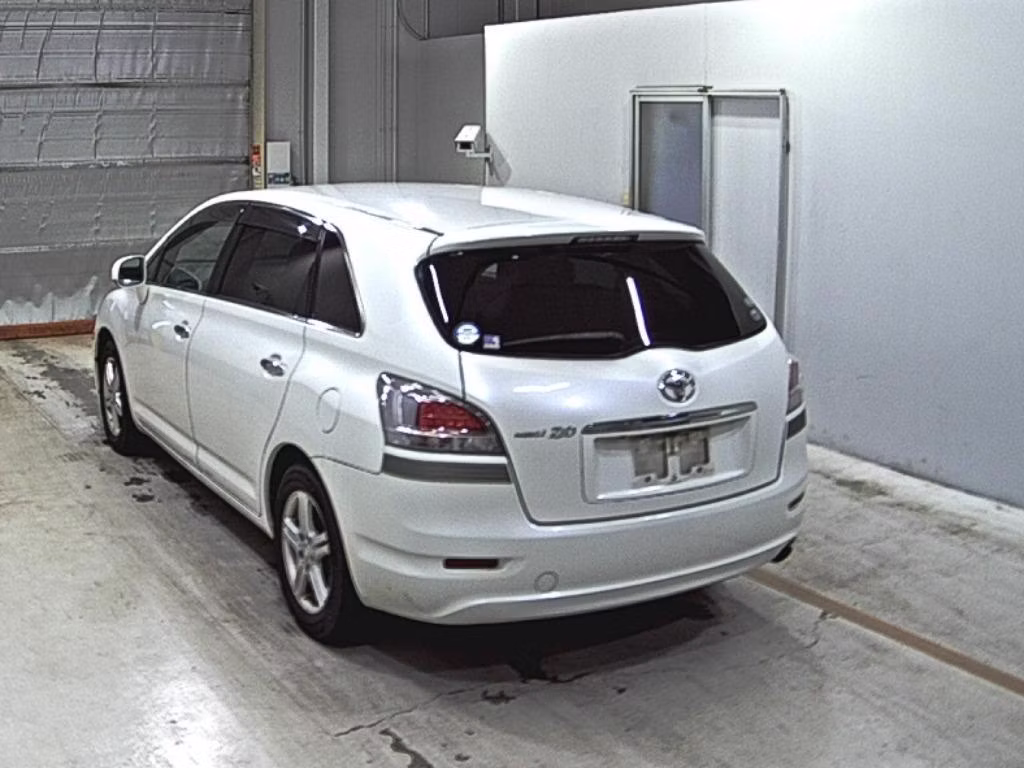 TOYOTA MARK X ZIO